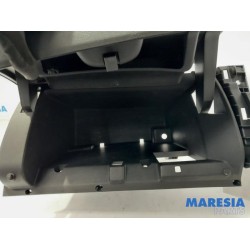Renault - Trafic - Glovebox