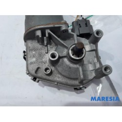 Renault - Trafic - Front wiper motor
