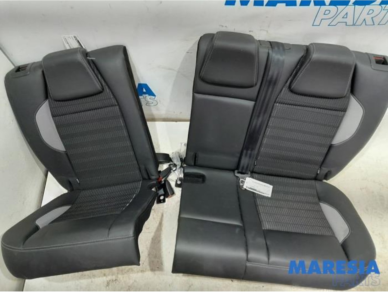 Peugeot - 2008 - Rear bench seat