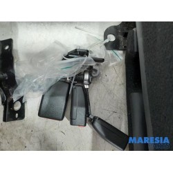 Peugeot - 2008 - Rear bench seat