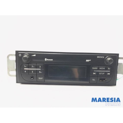 Renault - Trafic - Radio