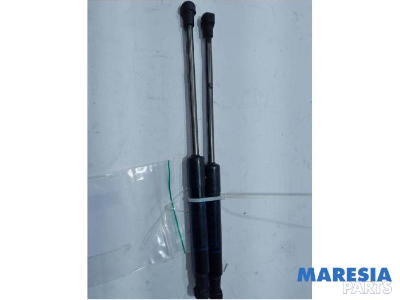 Renault - Trafic - Set of bonnet gas struts