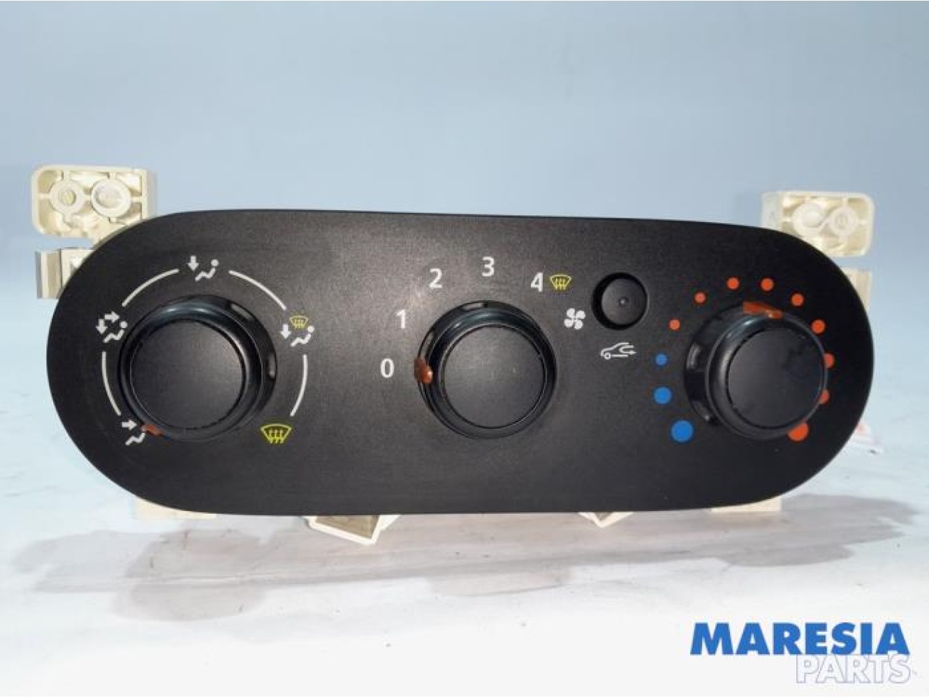 Renault - Trafic - Heater control panel
