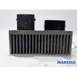 Renault - Trafic - Glow plug relay