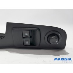 Renault - Trafic - Multi-functional window switch