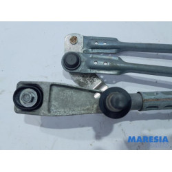 Peugeot - 308 - Wiper mechanism
