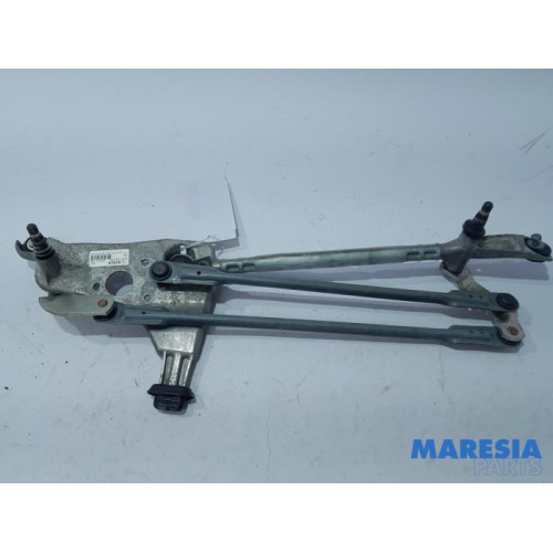 Peugeot - 308 - Wiper mechanism