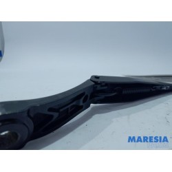 Peugeot - 308 - Front wiper arm