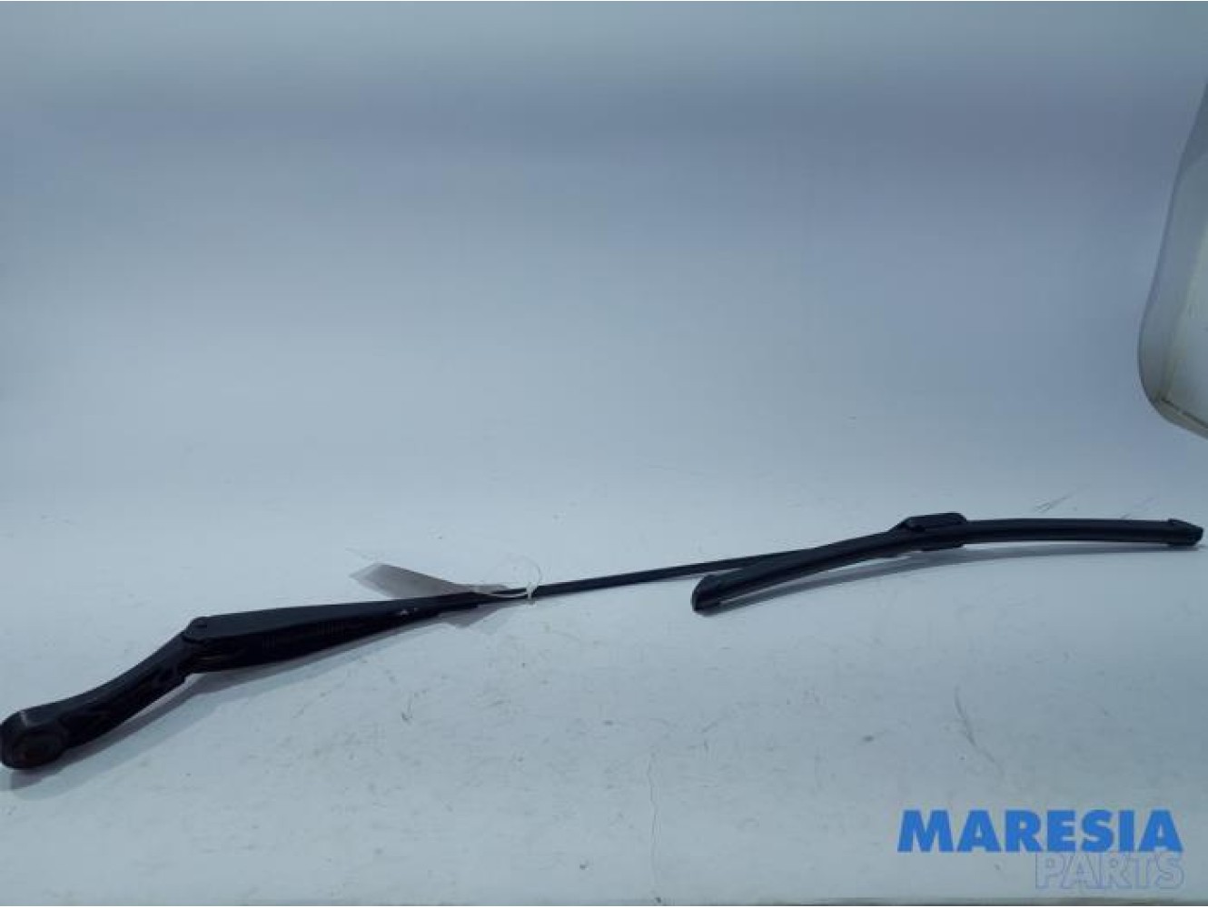 Peugeot - 308 - Front wiper arm