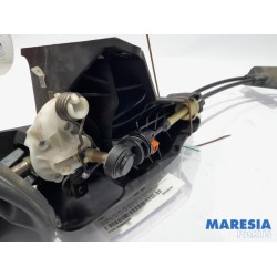 Renault - Trafic - Versnellingspook