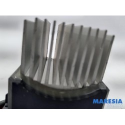 Renault - Trafic - Heater resistor
