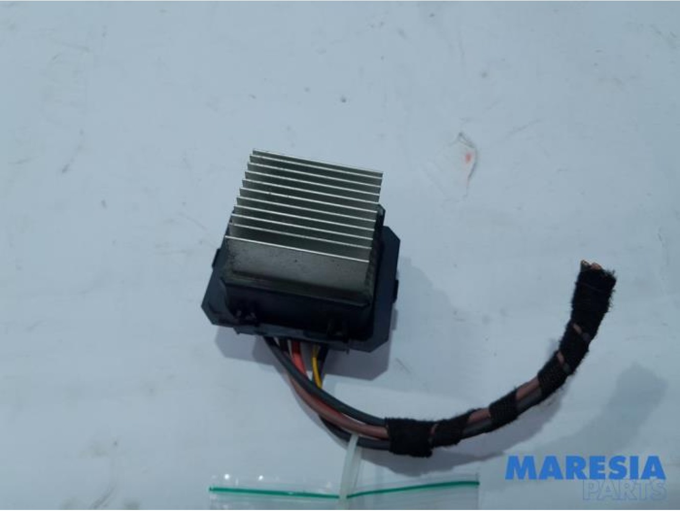 Renault - Trafic - Heater resistor
