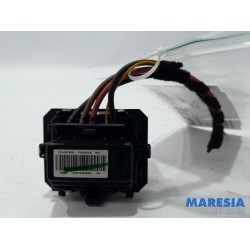 Renault - Trafic - Heater resistor