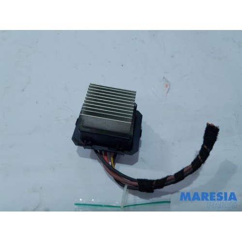 Renault - Trafic - Heater resistor