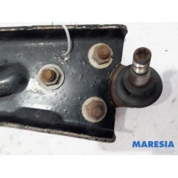 Peugeot - 308 - Bras de suspension bas avant droit