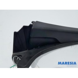 Renault - Trafic - Frontscreen frame