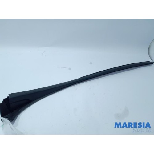 Renault - Trafic - Windschutzscheibe blende