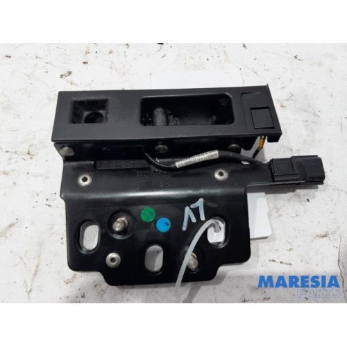 Renault - Wind - Convertible lock