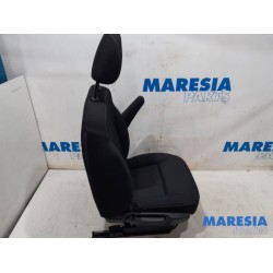 Renault - Trafic - Stoel rechts