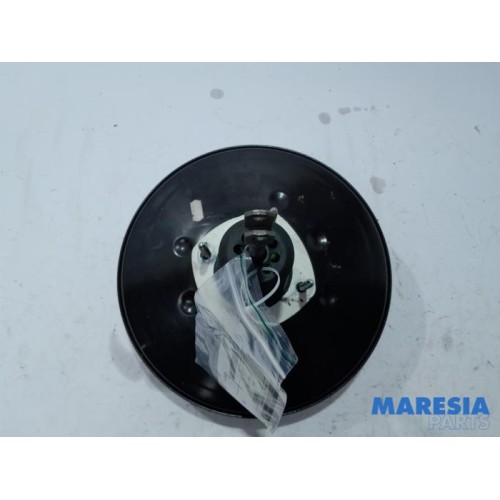 Renault - Trafic - Brake servo
