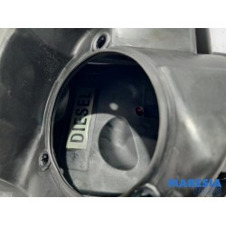 Renault - Trafic - Tank cap cover