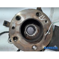 Renault - Trafic - Achsschenkel links vorne