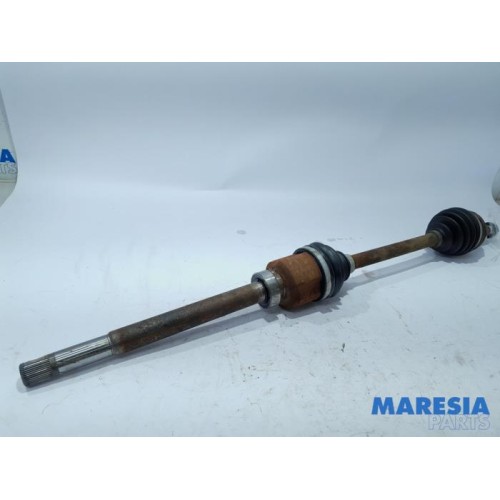 Renault - Trafic - Front drive shaft, right