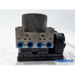 Renault - Trafic - ABS pump