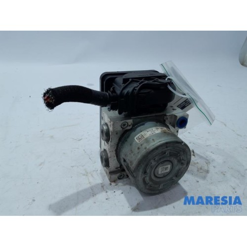 Renault - Trafic - ABS pump