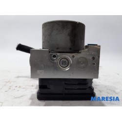 Renault - Trafic - ABS pump