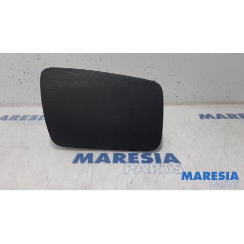 Peugeot - 107 - Right airbag (dashboard)