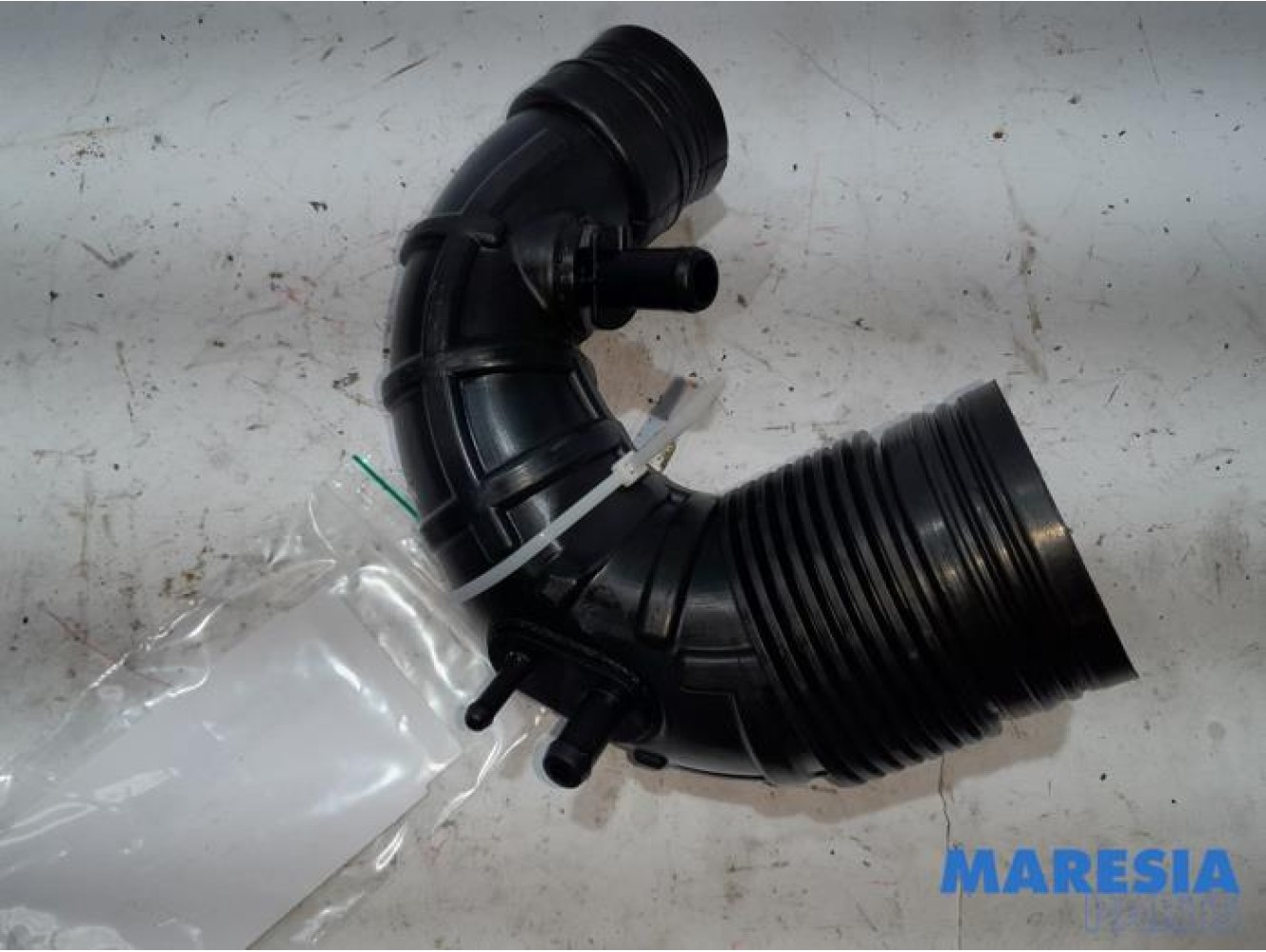Fiat - Doblo - Air intake hose