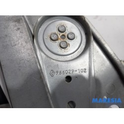 Renault - Megane - Window mechanism 4-door, front left
