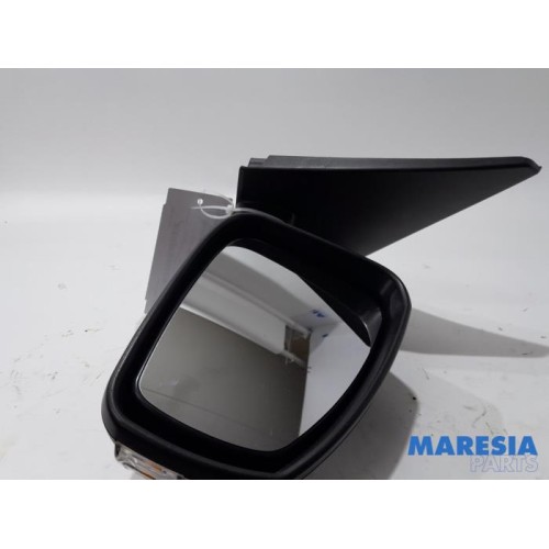 Renault - Megane - Wing mirror, right