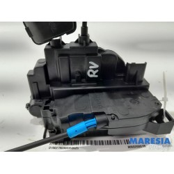 Renault - Megane - Front door lock mechanism 4-door, right