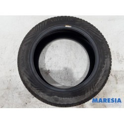 Renault - Clio - Tyre