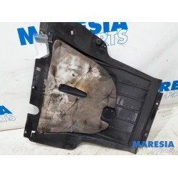 Renault - Clio - Engine protection panel