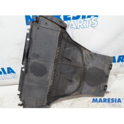 Renault - Megane - Engine protection panel