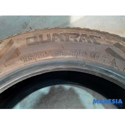 Renault - Clio - Tyre