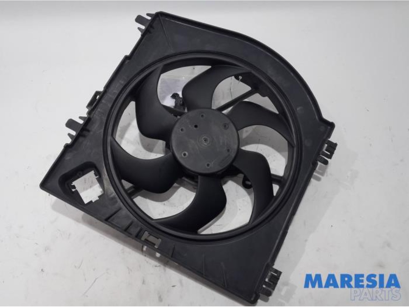 Renault - Wind - Fan motor