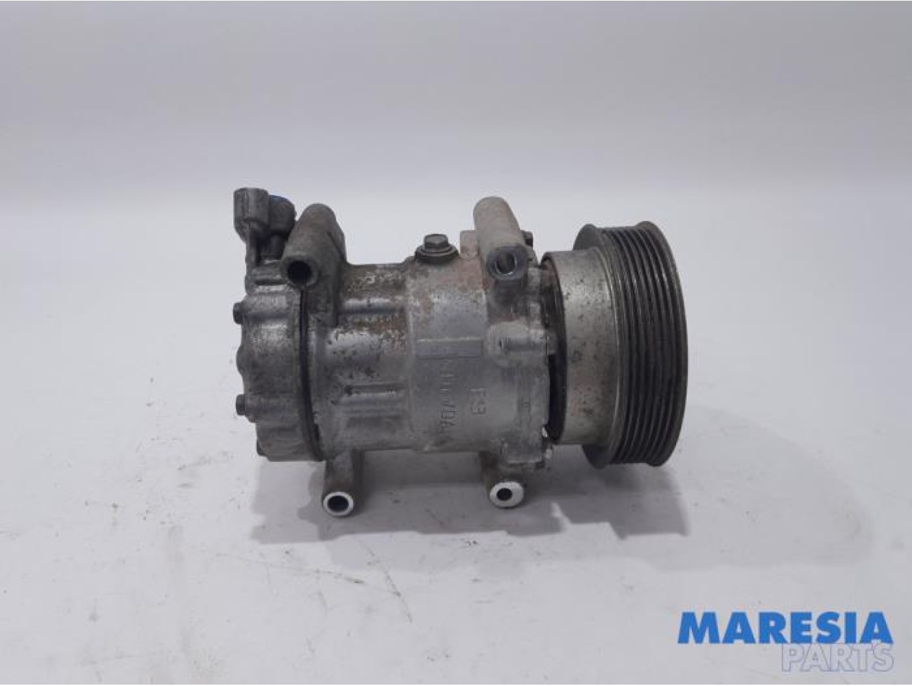 Renault - Wind - Air conditioning pump