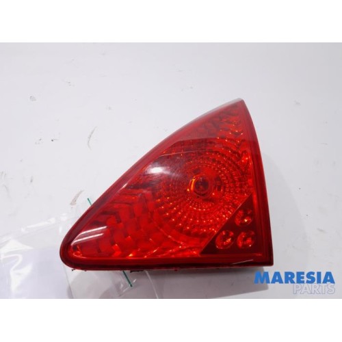 Peugeot - 3008 - Taillight, right