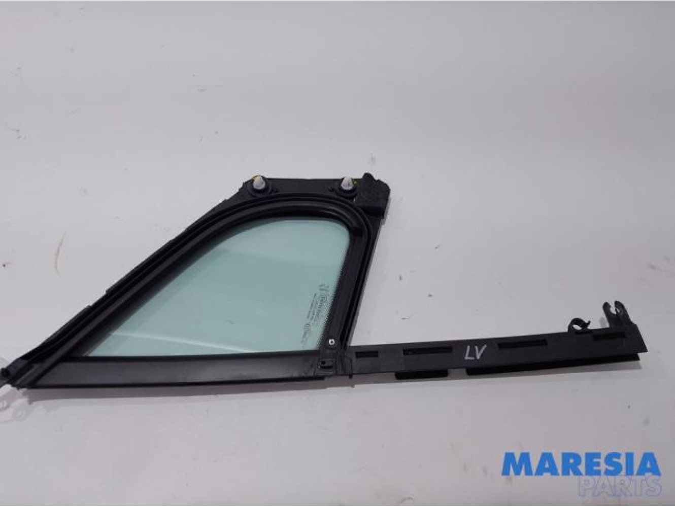 Peugeot - 3008 - Dreieckfenster links vorne