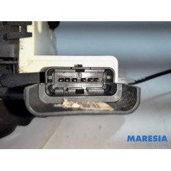 Peugeot - 3008 - Front door lock mechanism 4-door, right