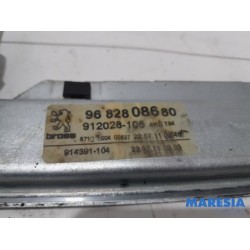 Peugeot - 3008 - Rear door window mechanism 4-door, right