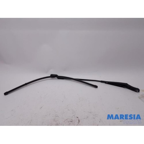 Peugeot - 3008 - Front wiper arm