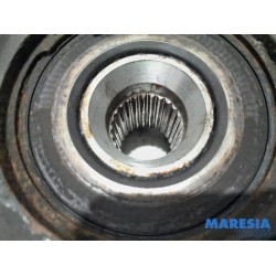 Peugeot - 3008 - Fusee links-voor