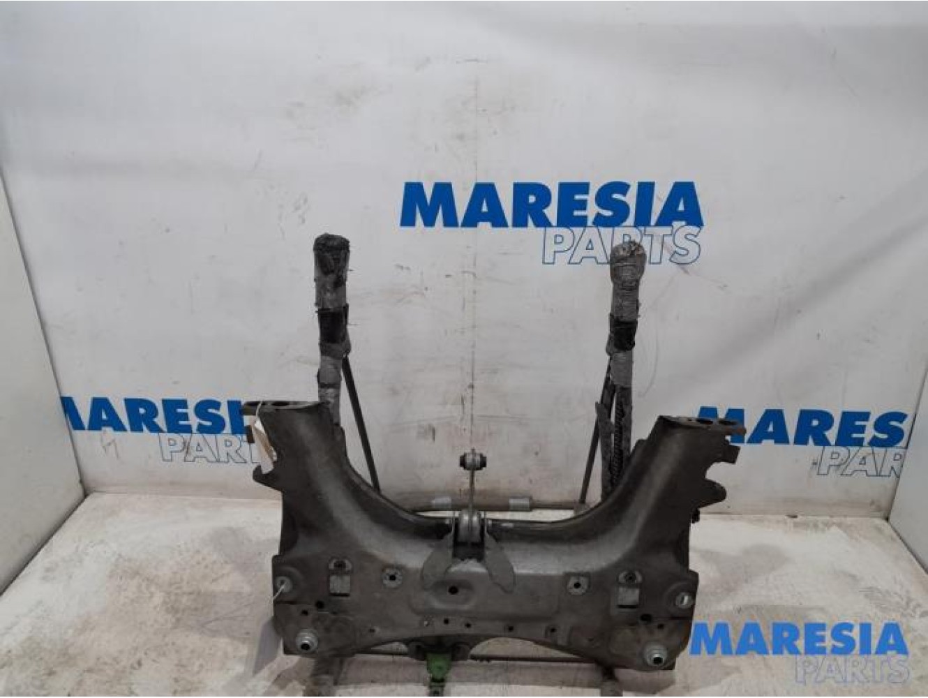 Renault - Clio - Subframe