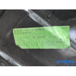 Renault - Grand Scenic - Reservewielbak
