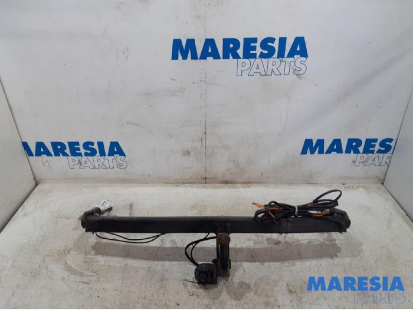Renault - Grand Scenic - Towbar